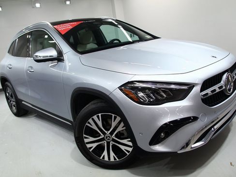 Used 2025 Mercedes-Benz GLA 250 4MATIC image 8