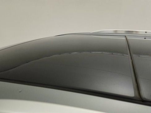 Used 2025 Cadillac XT6 Premium Luxury image 10