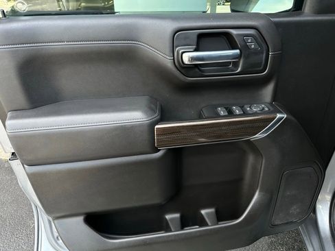 Used 2022 Chevrolet Silverado 1500 LT AWD/4WD image 11
