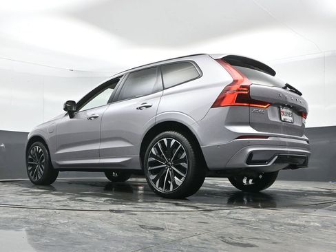 New 2026 Volvo XC60 T8 Ultra w/ Protection Package Premier image 44