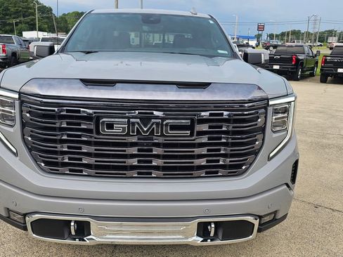 Used 2024 GMC Sierra 1500 Denali Ultimate AWD/4WD image 2