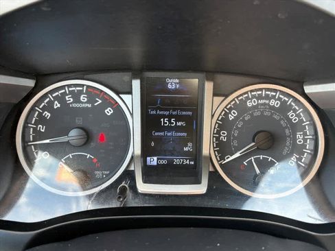 Used 2023 Toyota Tacoma SR5 w/ Technology Package image 11