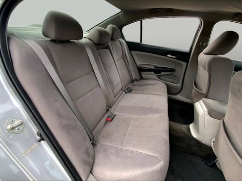 Used 2011 Honda Accord LX image 18
