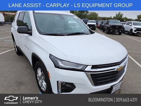 Used 2022 Chevrolet Traverse LS FWD image 1