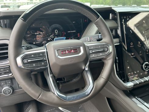 New 2026 GMC Yukon Elevation w/ Elevation Premium Package AWD/4WD image 20