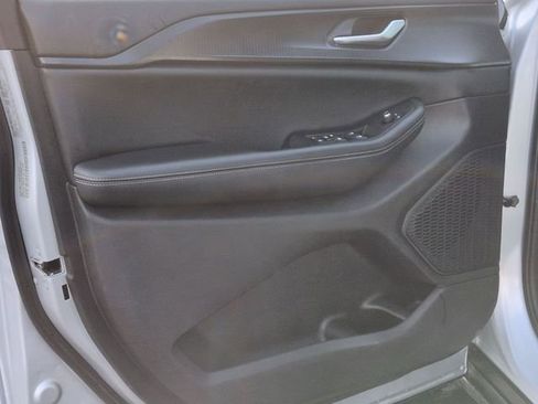 Certified 2024 Jeep Grand Cherokee L Laredo image 14