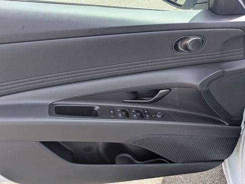New 2026 Hyundai Elantra SEL Sport Premium FWD image 11