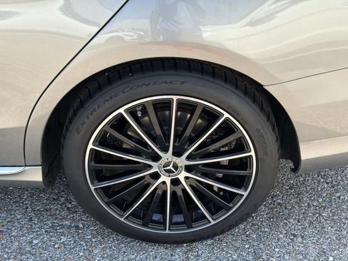 Used 2019 Mercedes-Benz C 300 Sedan image 4