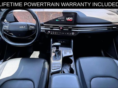 Used 2026 Kia Sportage EX FWD image 16