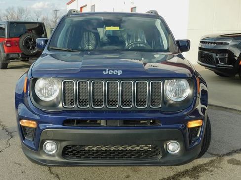 Used 2019 Jeep Renegade Latitude w/ Cold Weather Group image 3
