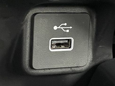 Certified 2025 Honda HR-V LX image 19