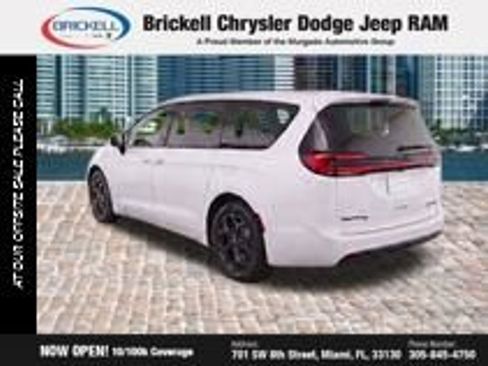 Used 2021 Chrysler Voyager Lxi FWD image 28