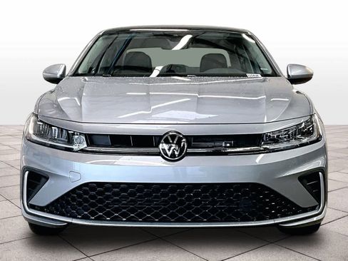 New 2026 Volkswagen Jetta SE image 5