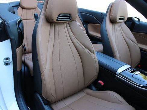 Used 2024 Mercedes-Benz CLE 300 4MATIC Cabriolet image 15