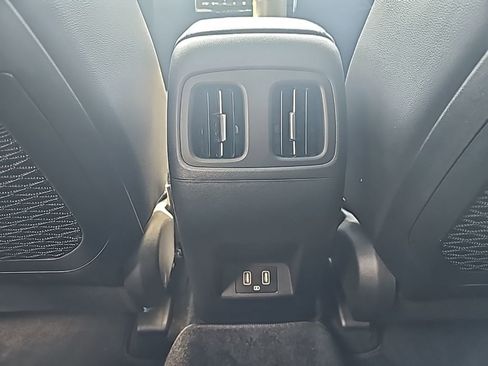 Used 2024 Hyundai Tucson Limited image 35