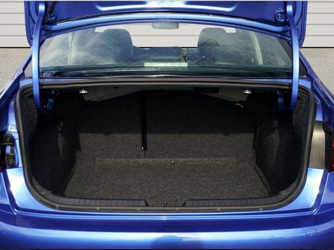 Used 2024 Volkswagen Jetta SE image 10