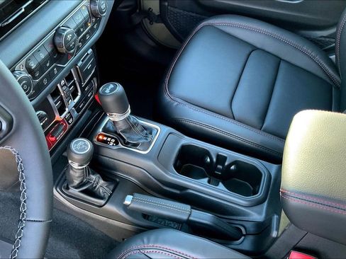 New 2026 Jeep Wrangler Unlimited Rubicon image 8