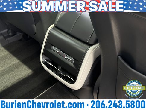 Used 2024 Lincoln Nautilus Premier w/ Equipment Group 102A AWD/4WD image 25