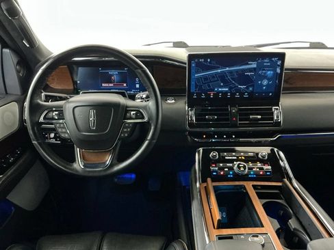 Used 2024 Lincoln Navigator L Black Label AWD/4WD image 9