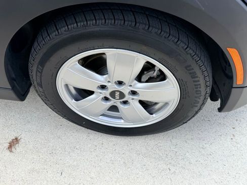 Used 2017 MINI Cooper 4-Door Hardtop image 14