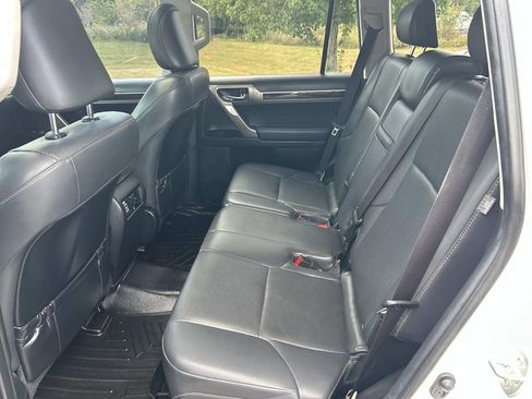 Used 2019 Lexus GX 460 w/ Navigation Package AWD/4WD image 26