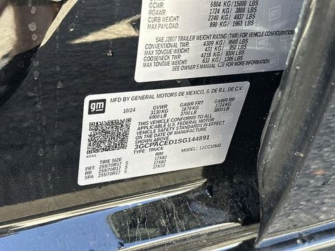 Used 2025 Chevrolet Silverado 1500 LT RWD image 34