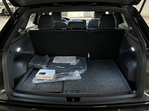 New 2026 Volkswagen Atlas Cross Sport SE AWD/4WD image 37