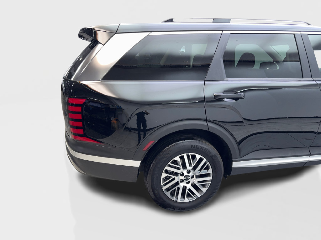 Used 2026 Hyundai Palisade SEL FWD image 18