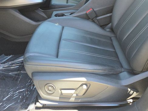 Used 2023 Audi Q4 e-tron Premium w/ Convenience Package AWD/4WD image 17