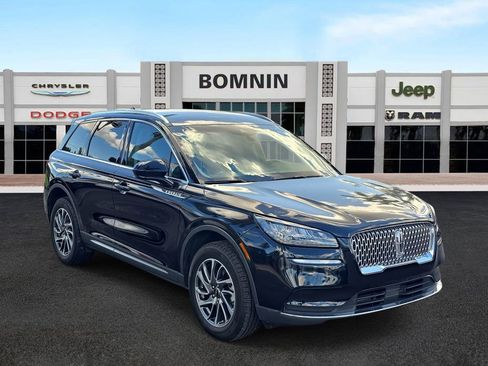 Used 2022 Lincoln Corsair FWD image 2