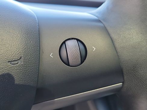 Used 2021 Tesla Model 3 Standard Range Plus RWD image 17
