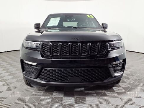 Used 2025 Jeep Grand Cherokee Limited w/ Black Appearance Package image 2