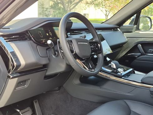 New 2026 Land Rover Range Rover Sport Dynamic SE AWD/4WD image 10