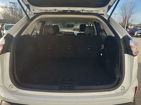 Used 2024 Ford Edge SEL image 18