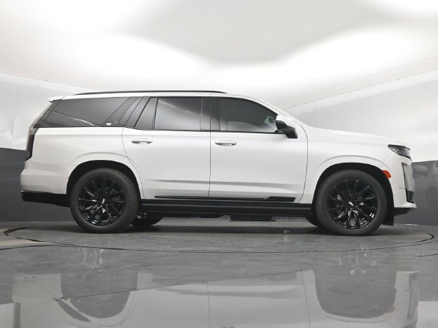 Used 2023 Cadillac Escalade Sport Platinum w/ LPO, ONYX Package AWD/4WD image 16