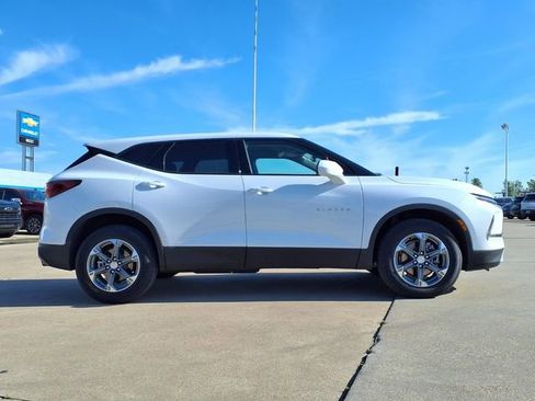 Used 2025 Chevrolet Blazer LT AWD/4WD image 4