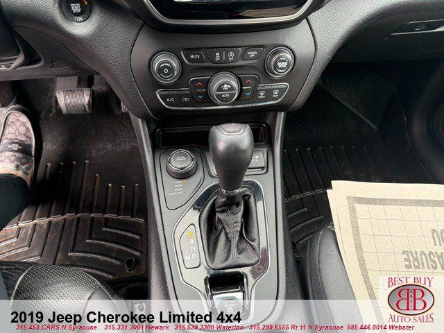 Used 2019 Jeep Cherokee Limited AWD/4WD image 19