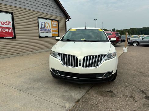 Used 2013 Lincoln MKX AWD w/ Wood Pkg image 2