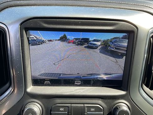 Used 2021 Chevrolet Silverado 1500 LT Trail Boss w/ Convenience Package II image 14