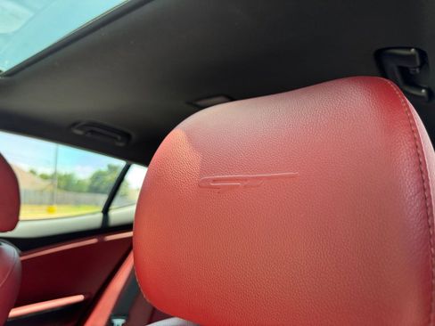 Used 2019 Kia Stinger GT1 AWD/4WD image 25