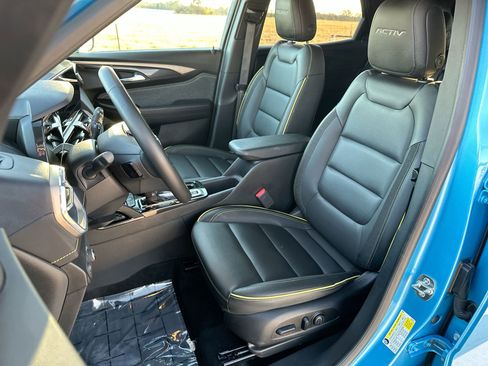 Certified 2025 Chevrolet TrailBlazer ACTIV w/ Convenience Package image 11