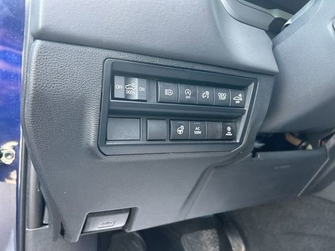 Used 2023 Toyota Tundra Platinum AWD/4WD image 14