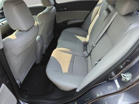 Used 2018 Acura ILX FWD image 26