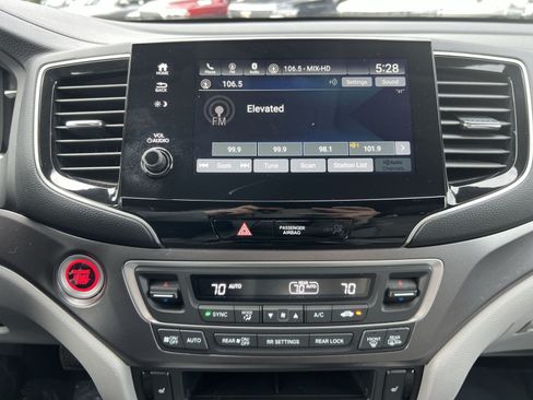 Used 2020 Honda Pilot EX image 18