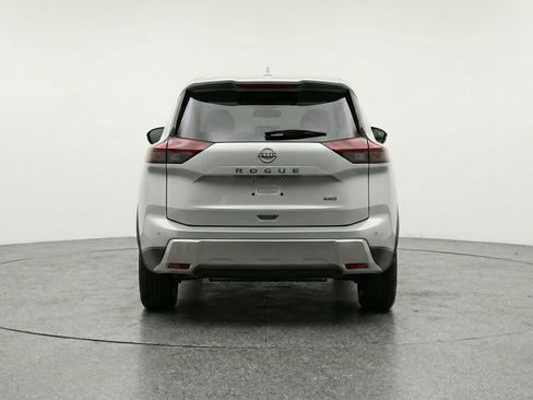 Used 2025 Nissan Rogue SV FWD image 7