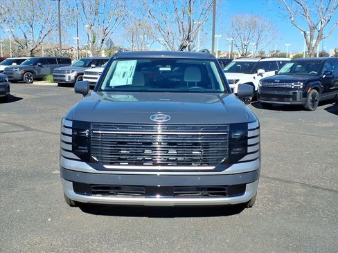 New 2026 Hyundai Palisade Calligraphy FWD image 2