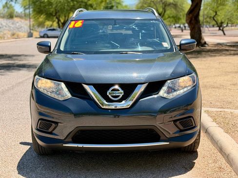 Used 2016 Nissan Rogue S w/ Appearance Package FWD image 8