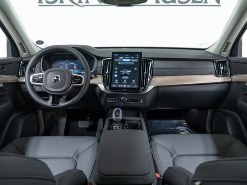 New 2026 Volvo XC90 B6 Plus image 15