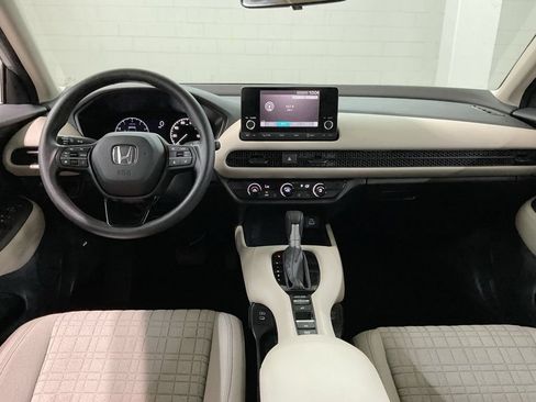 Certified 2024 Honda HR-V LX image 6