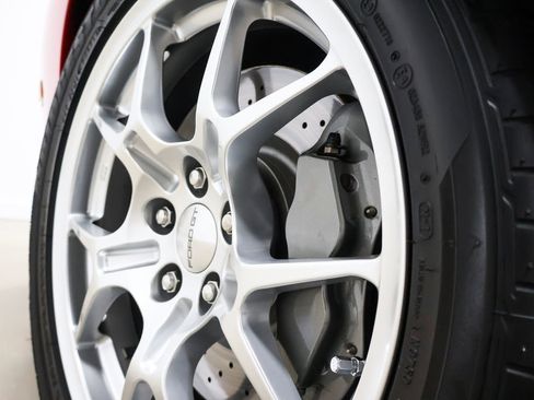 Used 2005 Ford GT image 82